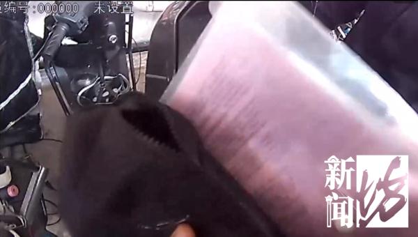 想在上海送外卖,没车咋办?男子竟偷旧车卖回给失主,换钱买新车… 想在上海送外卖,没车咋办?男子竟偷旧车卖回给失主,换钱买新车…