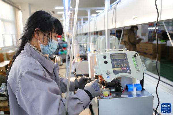 沈阳:家用制氧机生产忙 全力以赴保供应 沈阳:家用制氧机生产忙 全力以赴保供应