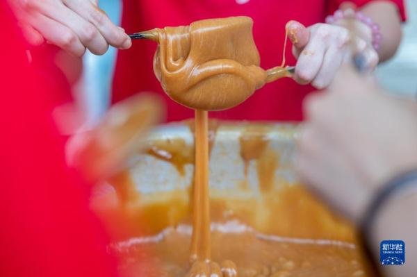 马来西亚:年糕飘香迎新年 马来西亚:年糕飘香迎新年