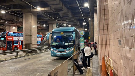 深港陆路口岸今起全面恢复通关！粤港直通巴已调配跨境车辆55台