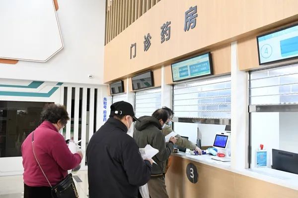 方便多了!不到1个小时就做完了CT,还能在家门口输液、住院…… 方便多了!不到1个小时就做完了CT,还能在家门口输液、住院……