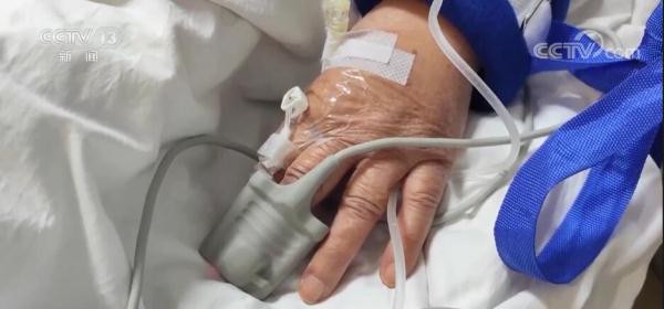 怎么提高氧饱和65专家解读新冠病毒感染诊疗方案 强调65岁以上老人为重症高风险人群_https://www.jmylbn.com_新闻资讯_第2张