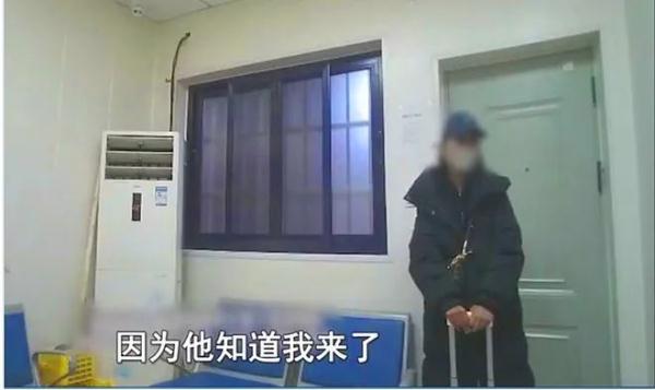 姑娘被男友拉黑，高铁站痛哭……民警一番话网友纷纷点赞