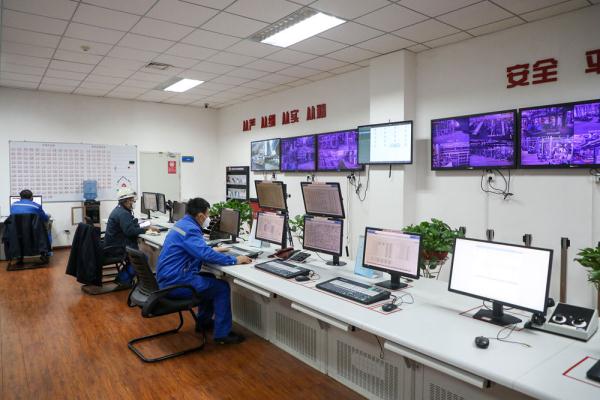 “一滴油”里看复苏——中石油云南石化生产一线见闻 “一滴油”里看复苏——中石油云南石化生产一线见闻