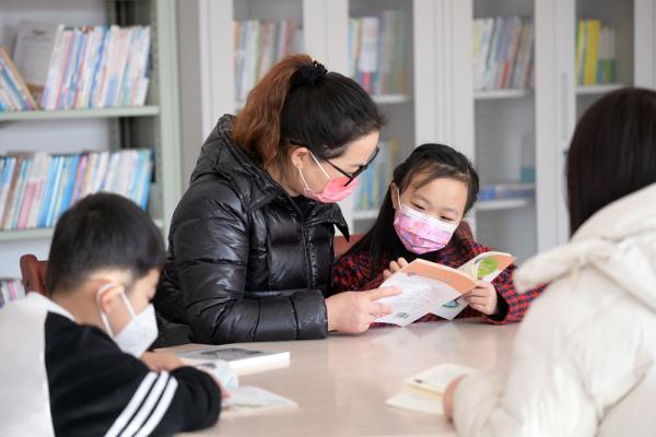 河北文安:农家书屋丰富农民精神生活 河北文安:农家书屋丰富农民精神生活