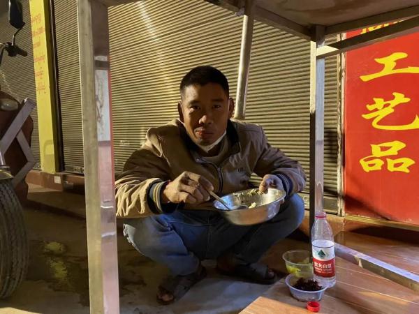 在瑞丽等边境重开的人