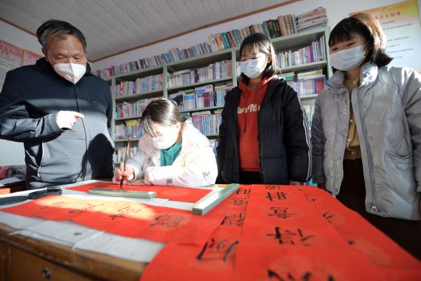 河北文安:农家书屋丰富农民精神生活 河北文安:农家书屋丰富农民精神生活