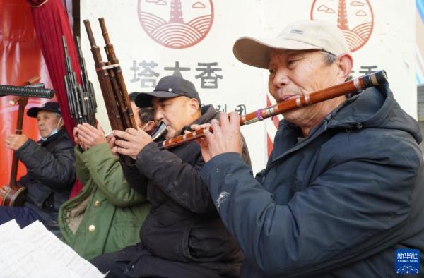 山东:寒冬时节送戏下乡 山东:寒冬时节送戏下乡