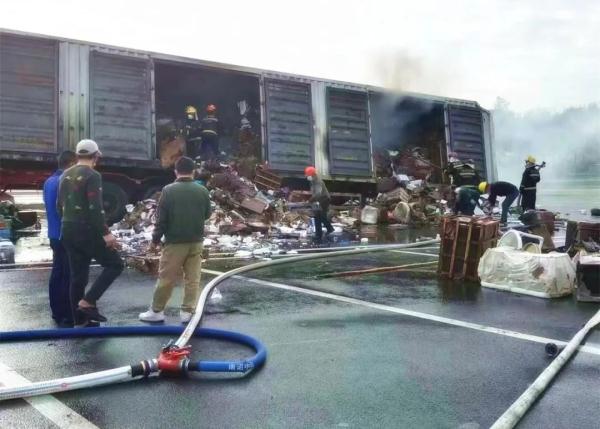 厦门嘉禾路突发！消防紧急出动！