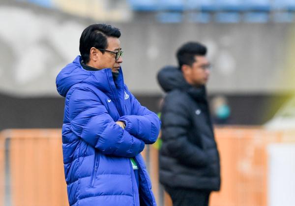 上海申花主帅吴金贵：年轻球员令人意外与惊喜