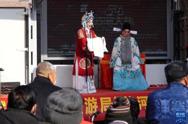 山东:寒冬时节送戏下乡 山东:寒冬时节送戏下乡