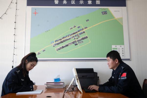 零下40℃的坚守：中国最北夫妻警务室温暖一方