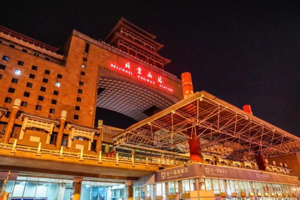 春运列车，喜气洋洋！