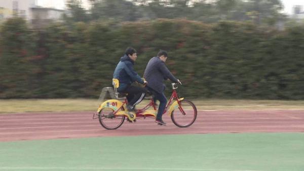 励志！全国残运会冠军转行，开按摩店帮27位盲人就业