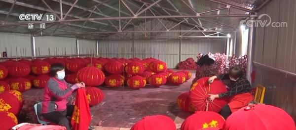 各地年货市场物丰价稳 蔬果进入节前销售旺季