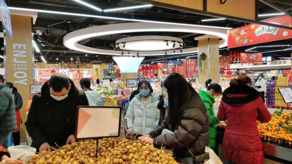 线上线下保供忙 各地多举措保障群众“幸福年”