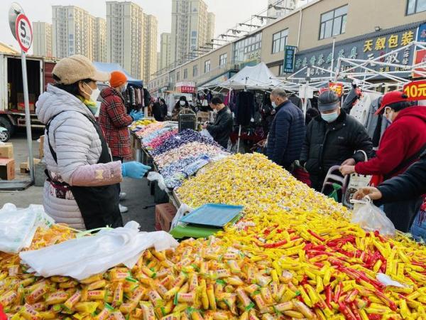 开年逛地标,烟火气里透出经济韧性底色 开年逛地标,烟火气里透出经济韧性底色