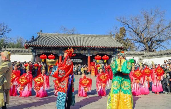 线上线下保供忙 各地多举措保障群众“幸福年”