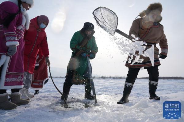 新华全媒+｜“守望太阳的民族”的冬日“欢歌”