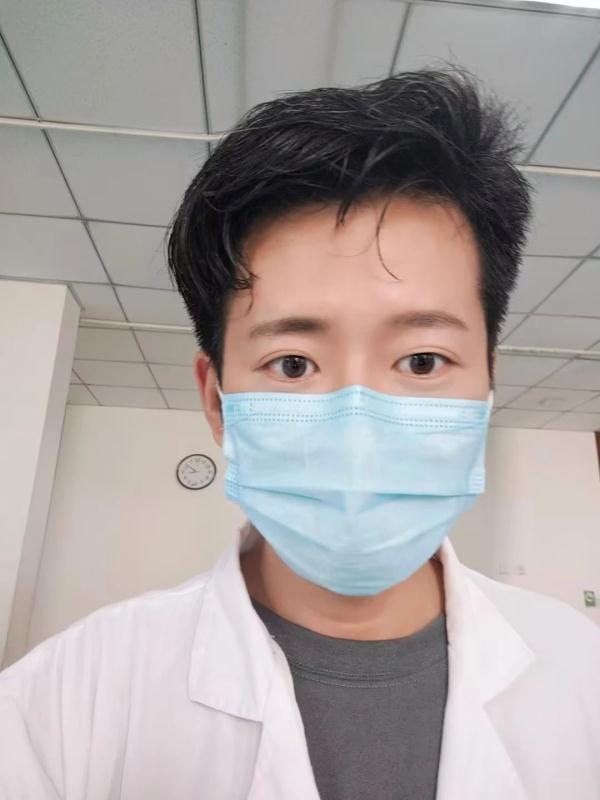 水果：“你礼貌吗？”