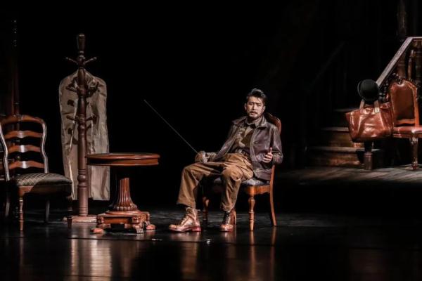 首演成功!何冰新戏亮相,阿瑟·米勒经典首登中国舞台 首演成功!何冰新戏亮相,阿瑟·米勒经典首登中国舞台