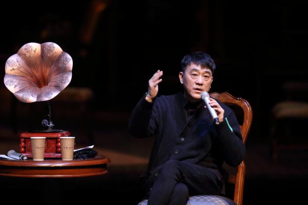 首演成功!何冰新戏亮相,阿瑟·米勒经典首登中国舞台 首演成功!何冰新戏亮相,阿瑟·米勒经典首登中国舞台