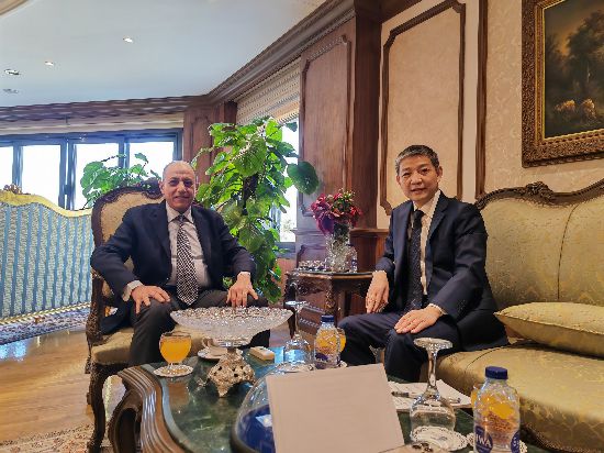 埃及民航部长欢迎中国游客来埃及 埃及民航部长欢迎中国游客来埃及