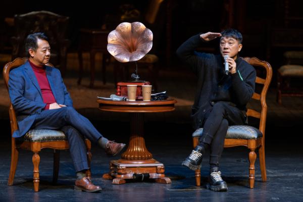 首演成功!何冰新戏亮相,阿瑟·米勒经典首登中国舞台 首演成功!何冰新戏亮相,阿瑟·米勒经典首登中国舞台