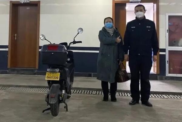 浙江一外卖小哥送餐,竟把自己送进派出所! 浙江一外卖小哥送餐,竟把自己送进派出所!