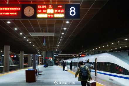 深圳春运加开红眼高铁 深圳春运加开红眼高铁