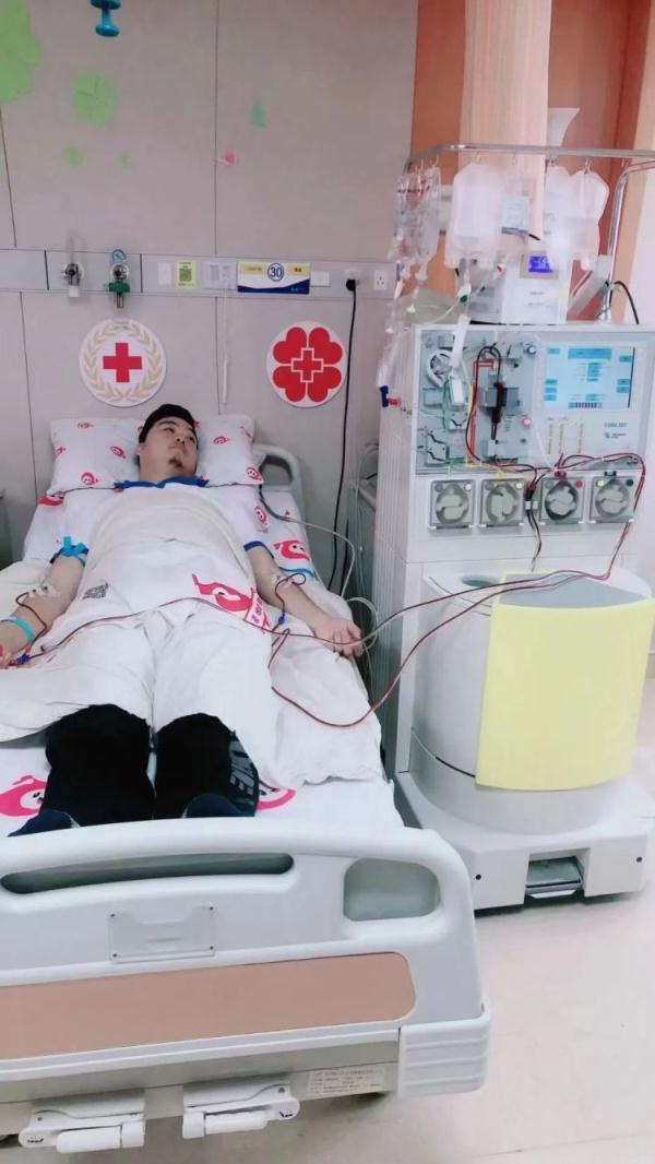 日薪可达近千元，小伙却停工20天，为啥？
