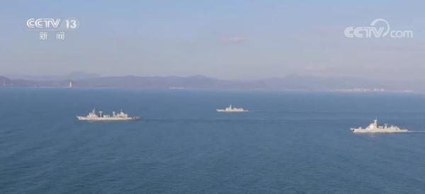 南昌舰解缆起航 海军官兵开展新年第一训