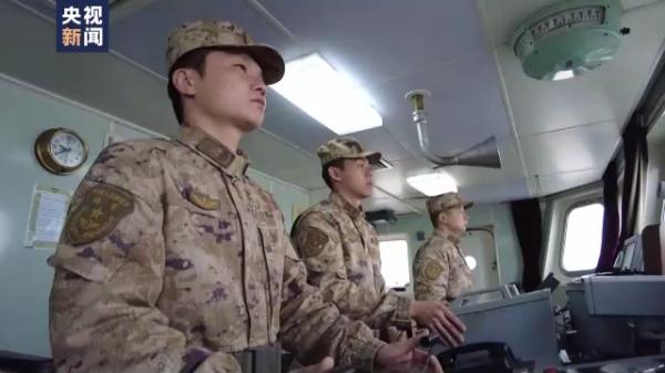 新春走基层丨劈波斩浪 新战士巡逻祖国领海基点 新春走基层丨劈波斩浪 新战士巡逻祖国领海基点