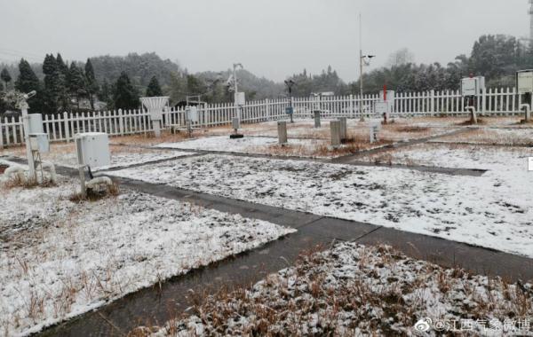 瑞雪兆丰年，江西下雪啦！