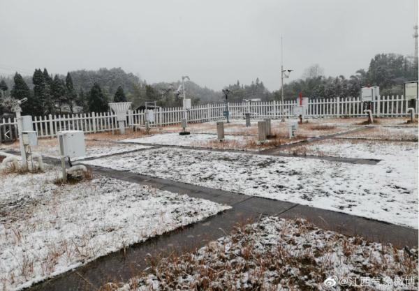 瑞雪兆丰年，江西下雪啦！