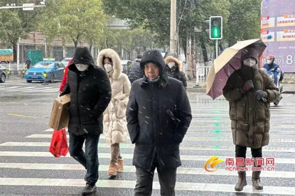刚刚！江西多地下雪！