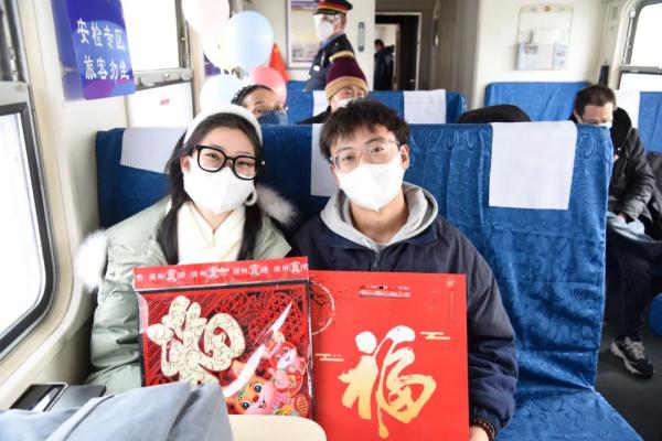 春运旅途年味渐浓，农历小年客流攀升！