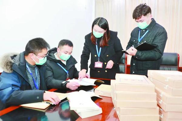 市委书记当起“职业放贷人”获利2800多万……揭开种种违规借贷贪腐隐形衣