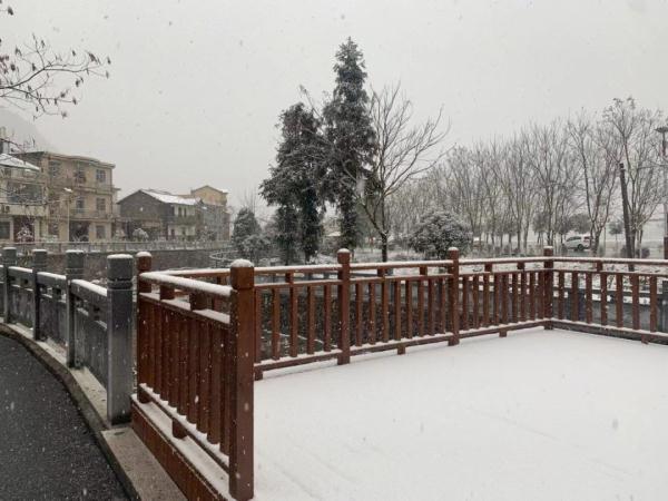 瑞雪兆丰年，江西下雪啦！