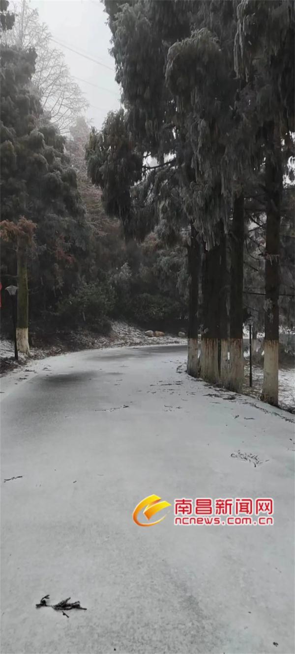 刚刚！江西多地下雪！