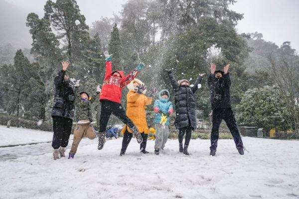 重庆中心城区出现罕见降雪天气 重庆中心城区出现罕见降雪天气