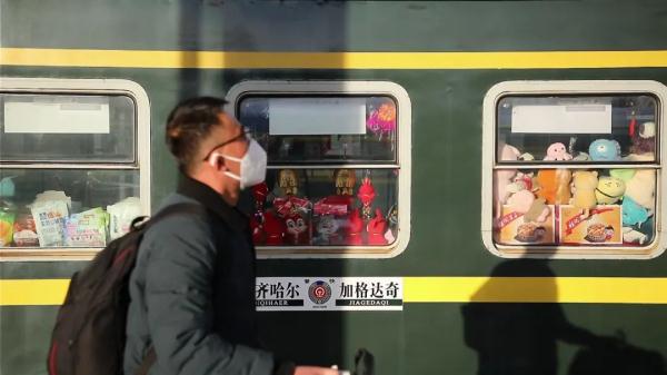 在火车上赶大集，是什么体验？