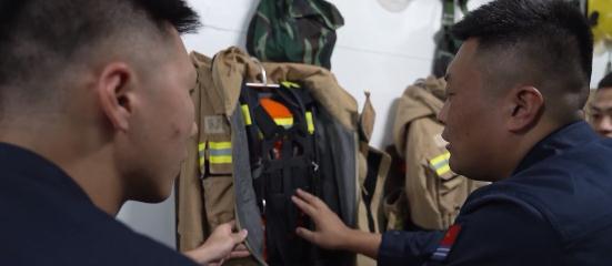 南海，战机列阵山东舰！