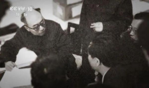 “只要国家需要，过去学的都可以抛！”他的简历只有13个字，名字是国家最高机密！