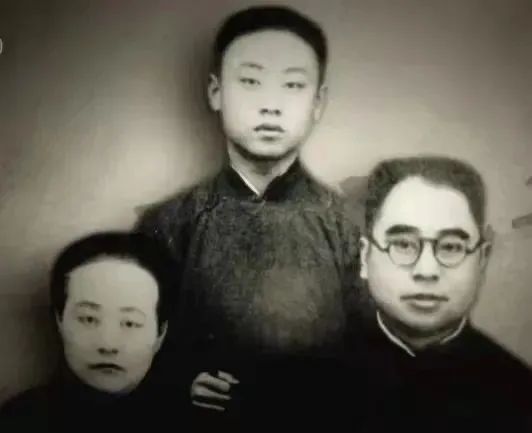 “只要国家需要，过去学的都可以抛！”他的简历只有13个字，名字是国家最高机密！