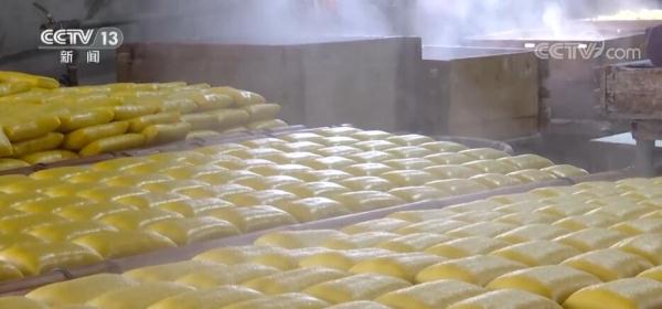 炉火旺 年糕香 新年迎来新希望 炉火旺 年糕香 新年迎来新希望