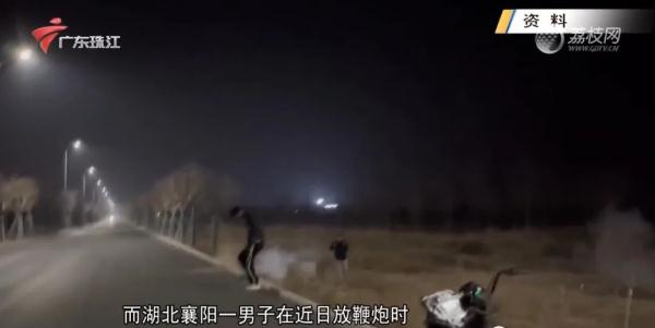消防员做烟花爆竹燃放实验，3斤猪肉瞬间炸飞
