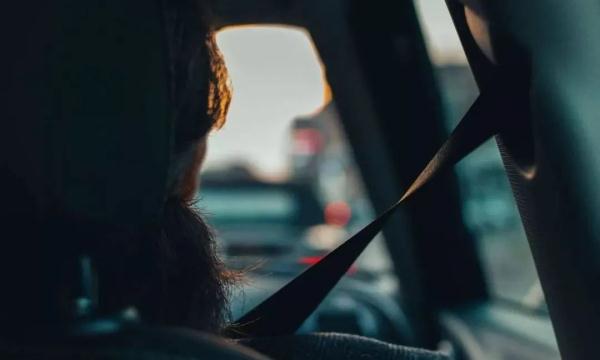 安全提示 | 春节开车回家走高速，这13件事千万要注意