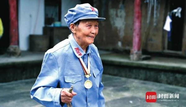“玉娃子”走了！送别104岁川籍女红军