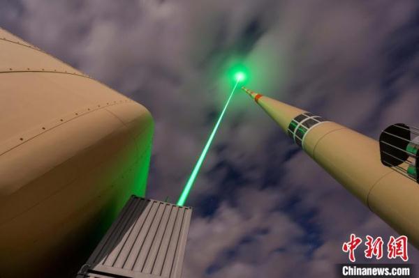 国际最新研究：天空强力激光能制造虚拟避雷针转移电击路径